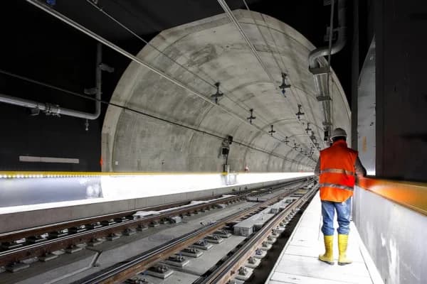 Safety Advisory team member in a transit tunnel